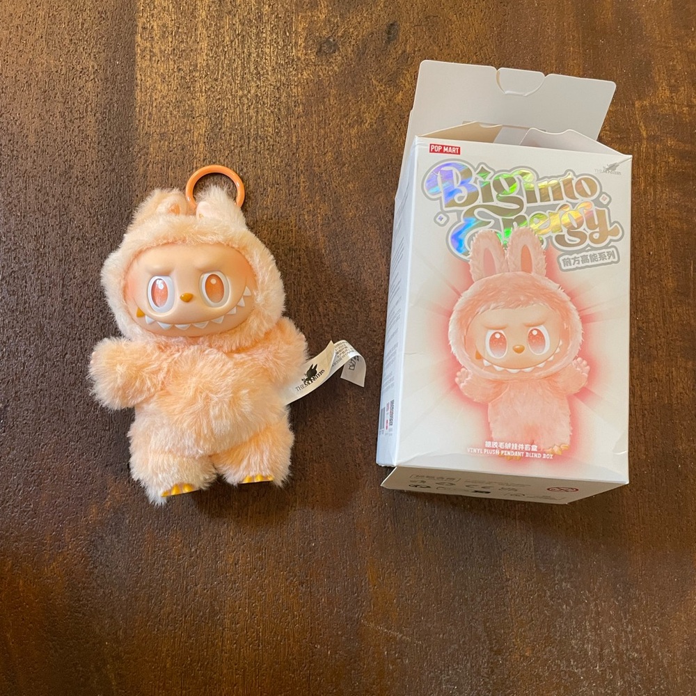 AUTHENTIC Labubu Big Into Energy Happiness